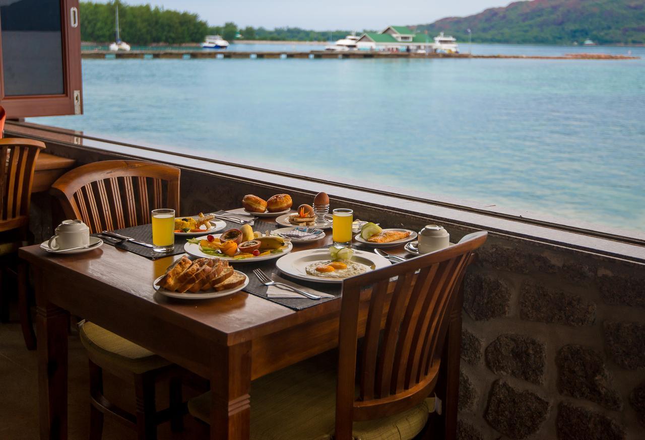 Cote Jardin - Chalets Cote Mer Baie Sainte Anne エクステリア 写真